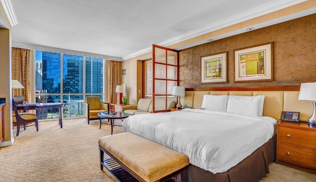 MGM Signature Tower 2 8th Floor 2-Suite Strip View Balcony No Resort Fee