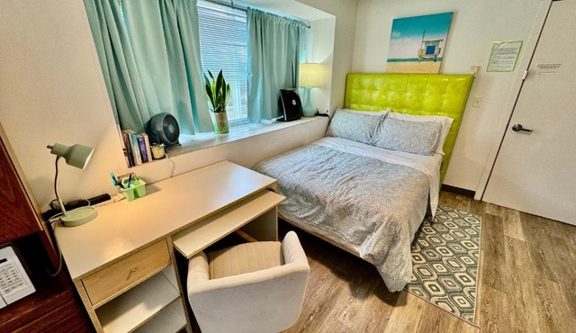 Micro Studio Apartment 10 Minutes walk to University of Washington