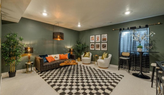 Midnight Manor-Modern-Spacious