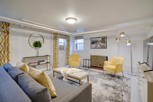 Minneapolis Home with Deck and Grill, 5 Mi to Dtwn!