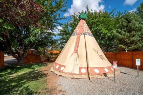 Moab RV Resort Family Tipi OK57