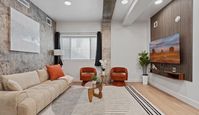 Modern 2BR Walk to Temple Sq and City Creek