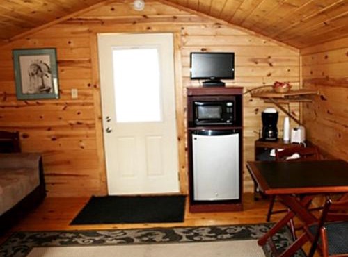 Modern Black Hills Cabins & RV Resort with Outdoor Adventures Near Sturgis, South Dakota