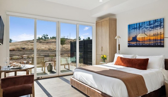 Modern Chalet Minutes from Ski Resorts - Ameyalli