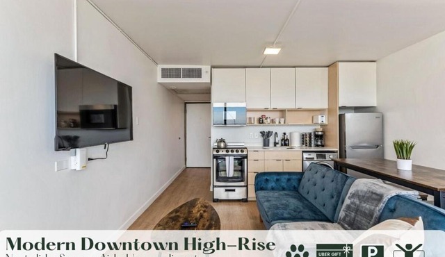 Modern Downtown High Rise Gym Free Pkg