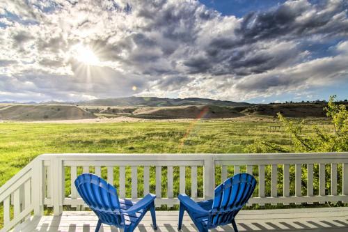 Montana's Emigrant Peaks Getaway: Apt w/Amenities