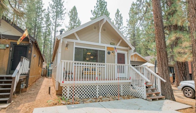 Moonridge Mountain by Big Bear Cool Cabins