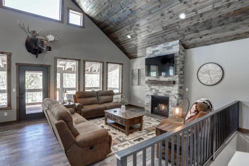Moose Creek Lodge