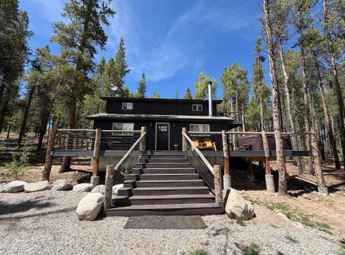 Mountain Cabin wHot Tub & Washer Dryer