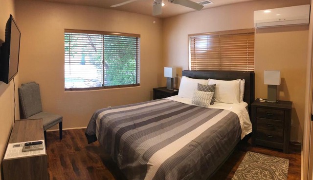 Mountain View 1 Bedroom Apartment, Unit B, Private Entrance