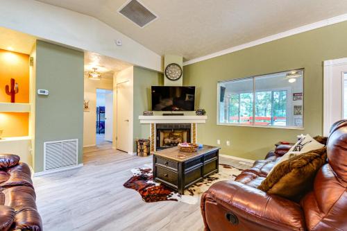 Mountain-View Deck: Pet-Friendly Home in Prescott