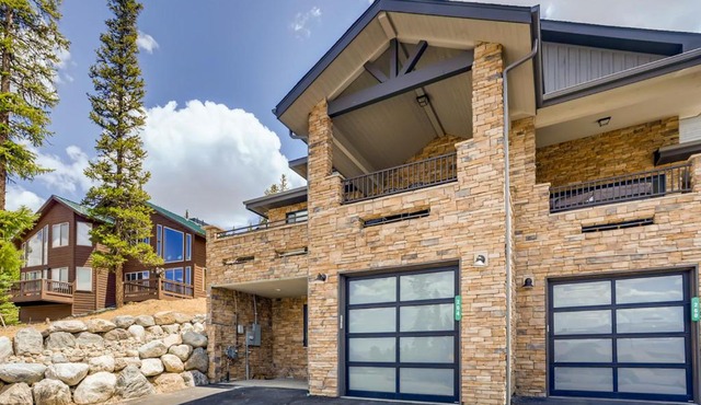 Mountain Vista Retreat