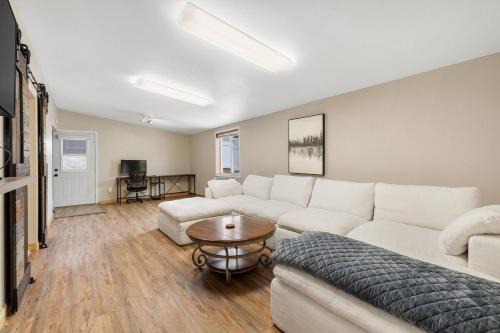 Mt Rushmore Duplex