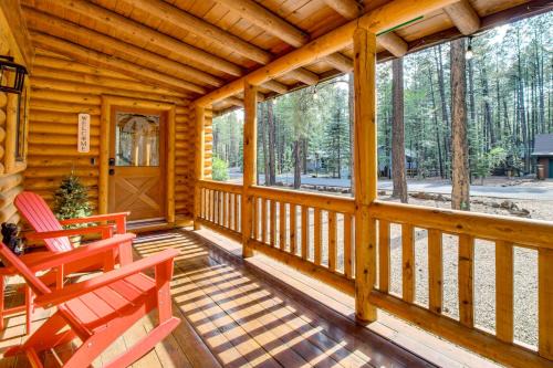 Near Fishing & Hiking: Pinetop Log Cabin w/Deck!
