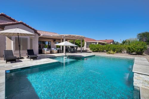 Near Golf Courses: Surprise Home w/Private Pool