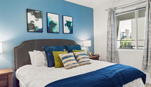 Near Mayo Sunny Retreat Heated Pool & King Bed