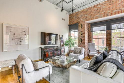 Near Trail: Dtwn Eagle Ranch Condo w/Balcony