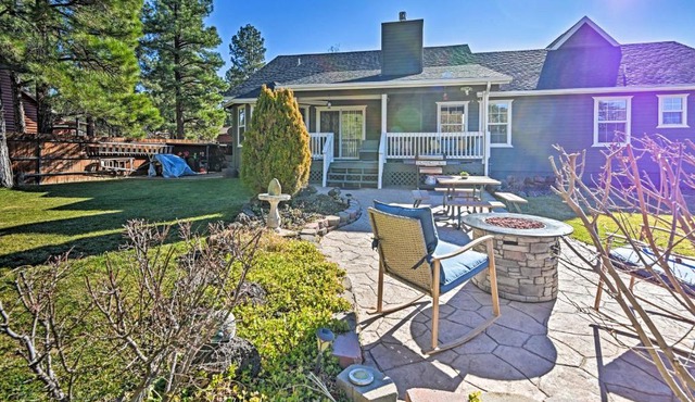 Near Trails, Lakes & Golf: Pinetop Home w/Deck