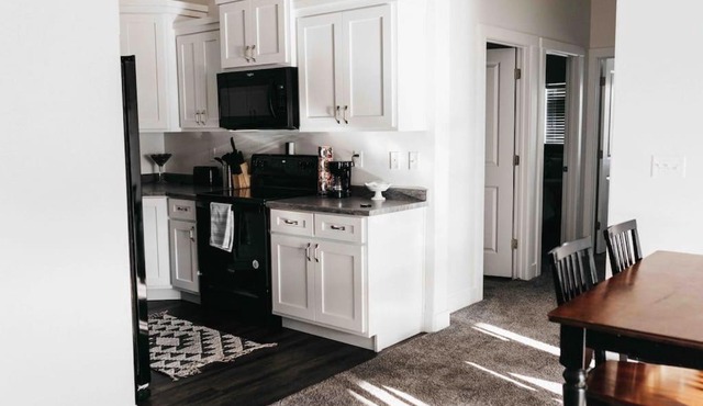 NEW CONDO Cache Valley 3BR 2BA - Sleeps 7