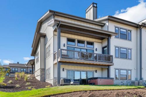 New East Deer Valley, 1 min, 994 New luxury 5br Twin House, Hot Tub, Lake view, Park City 10 min