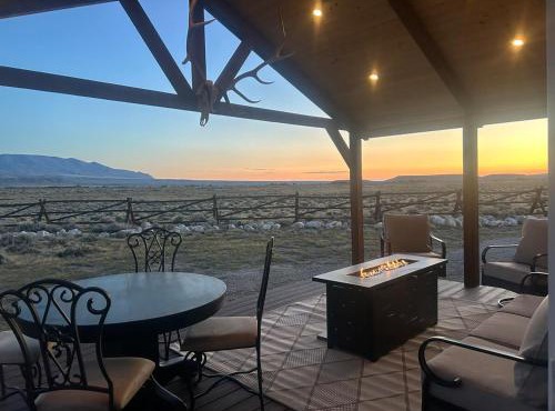 New Listing! Rocky Mountain Double Master Suite