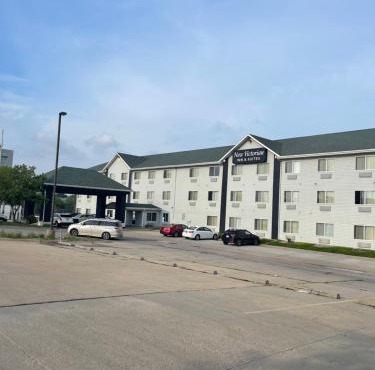 New Victorian Inn & Suites Lincoln