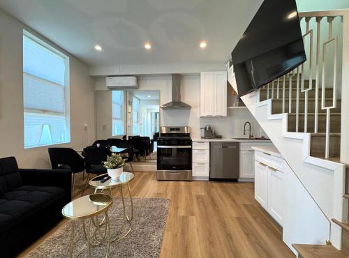 Newly Built & Bright 2BR Home Near Beverly Hills - Great neighborhood