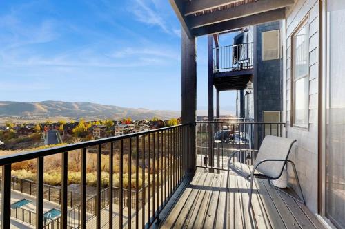 Newly renovated 2nd floor condo with pool hot tub and in home laundry