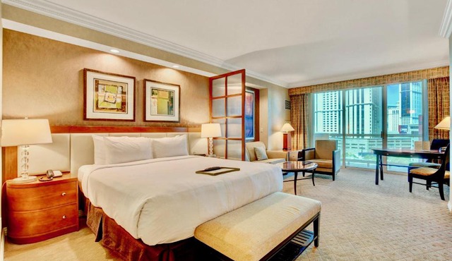 No Resort Fee - Balcony Strip Views, Pools & Parking