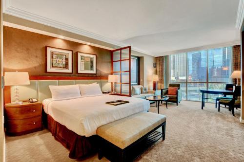 No Resort Fee - Strip Views, Pools & Parking