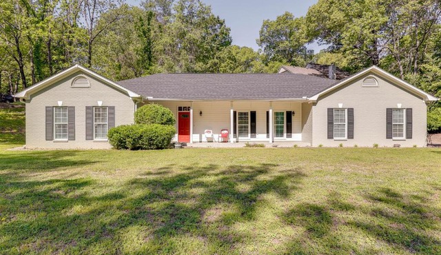 North Bentonville Vacation Rental Near Bike Trails