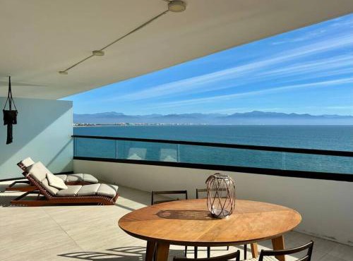 Oceanfront 3BR Condo at Narval Norte