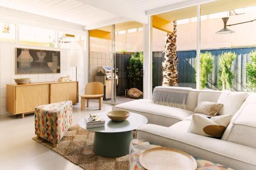 Ocotillo Lodge Bungalow Palm Springs