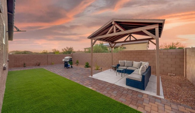 Oro Valley House