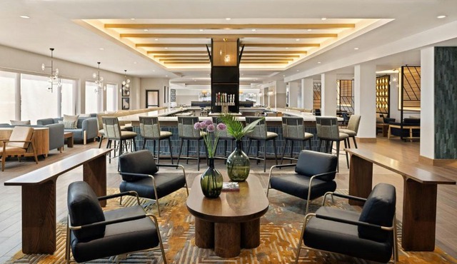 Oshkosh Marriott Waterfront Hotel & Convention Center