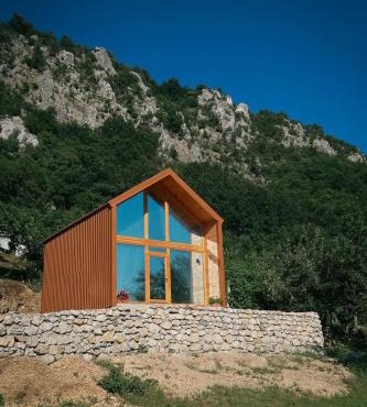 Ostrog Wood House