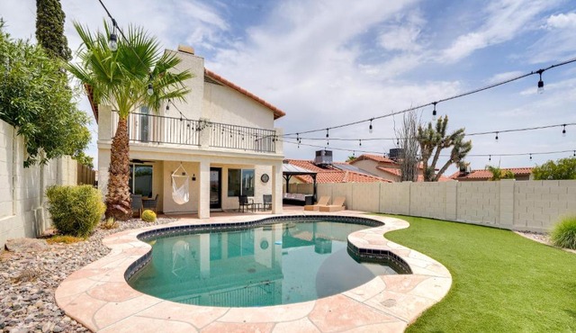 Outdoor Oasis! Mtn-View Desert Getaway in Phoenix