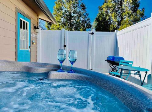 Owl Nest Hot Tub Sleeps 3 Yosemite