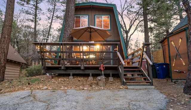 Paddington Peak A sweet cozy Gambrel Chalet