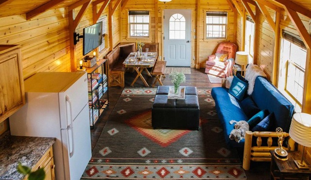 Paradise Valley Cabin by Chico & Yellowstone Park!