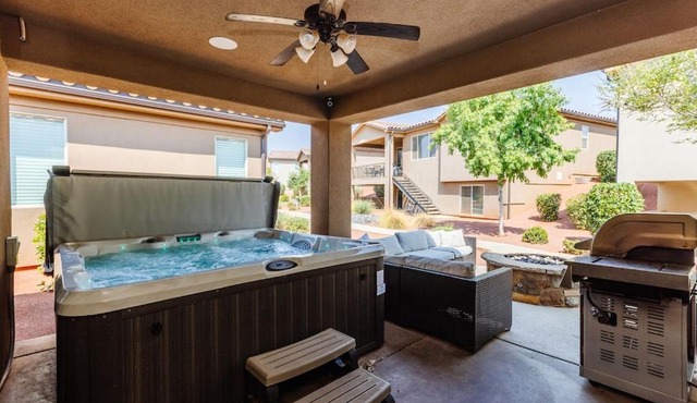 Paradise Village at Zion 28 Private Hot Tub, Outdoor firepit, and Community Pool