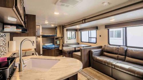 Parked RV Travel Trailer Getaway Wi-Fi with Hookups