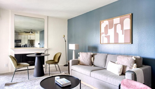 Pasadena 1BR w Gym Pool nr Colorado Ave LAX-859