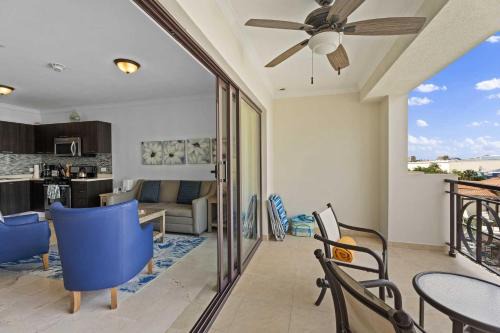 PC412 - Pool View - 1BR Perfect for a couple or Family - Close to Palm Beach - 1BR