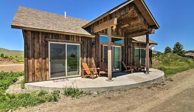 Peaceful Mtn Retreat ~ 43 Mi to Yellowstone!