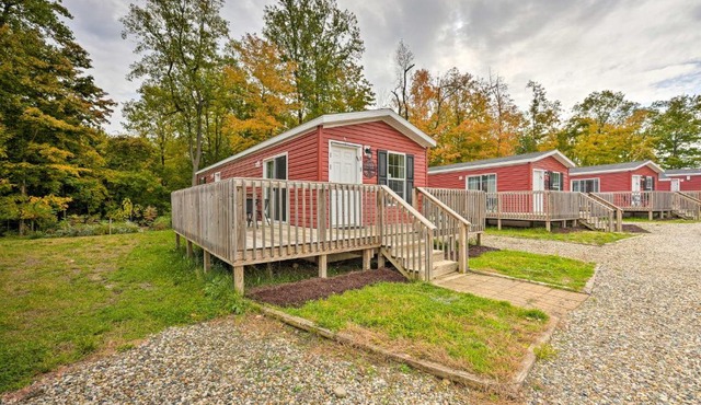 Pet-Friendly Cassopolis Escape w/Lake Access