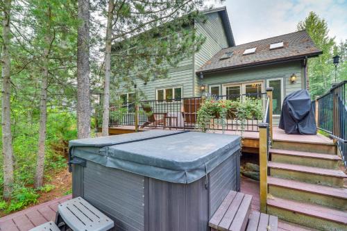 Pet-Friendly Columbia Falls Home w/Gas Grill!