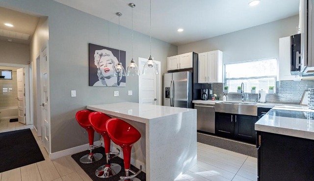 PHX Retreat Modern Home in Historic Neighborhood
