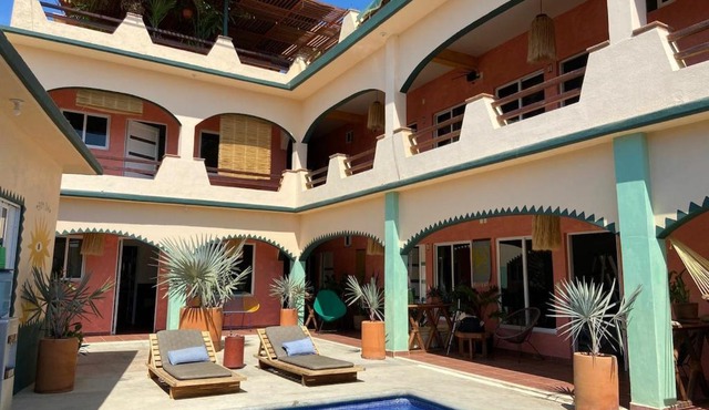 Pineapple Mansion