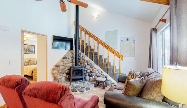 Pinewood Delightful Retreat